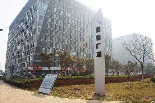 爆料舜泰广场视频播放下载,精彩瞬间一网打尽，下载观看不容错过